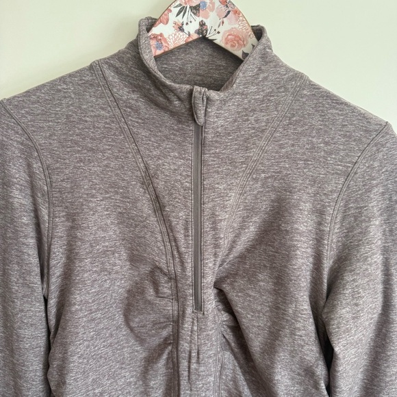 LULULEMON Cypress Kiss 1/2 Zip Top In Heathered Lunar Rock 10 Purple Long Sleeve - Picture 4 of 12